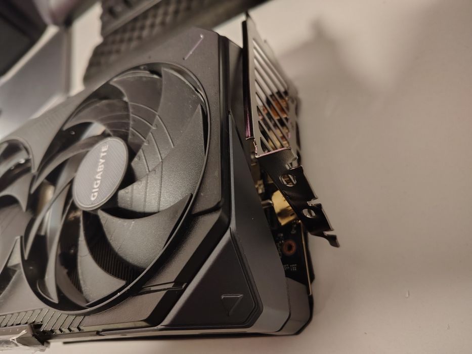 RTX 5080 gigabyte defect