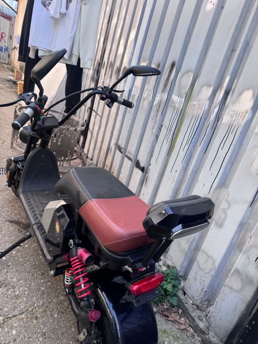 Scooter electric