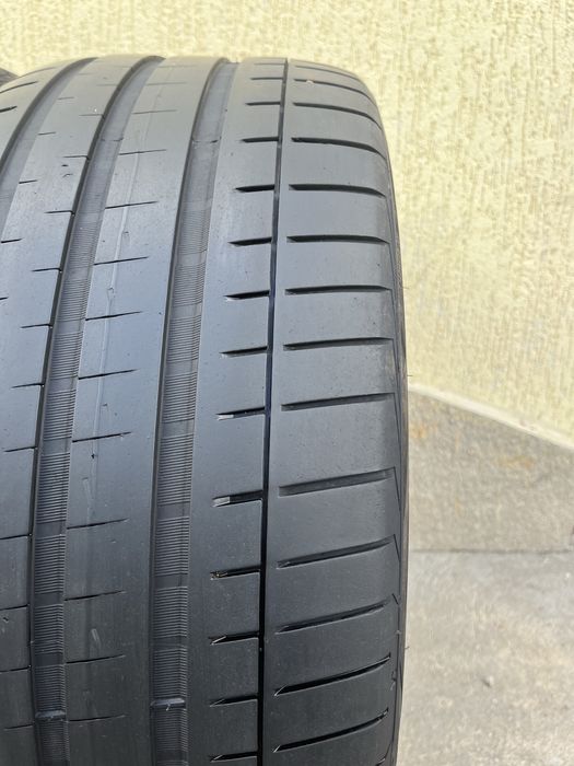 2 бр. летни гуми 255/45/19 Vredestein DOT 1419 5 mm