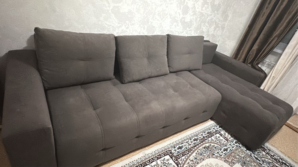 Срочно продается диван раскладной