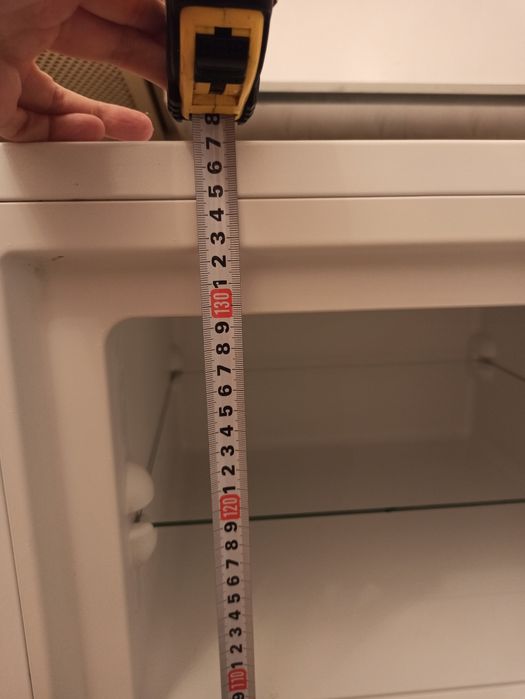 Продавам хладилник Liebherr