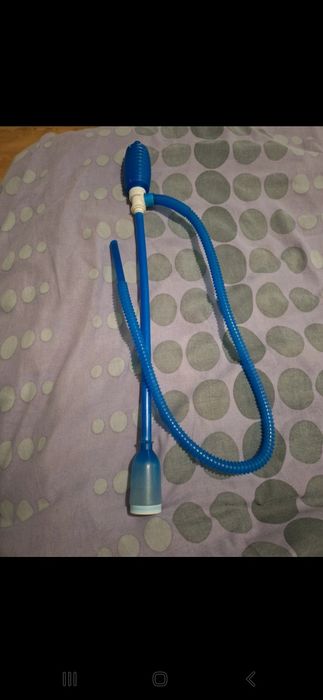 Vând  plante art+ magneți curățat geamu+pompa manuala. ri + lopatica p