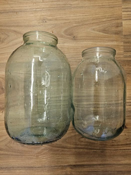 Продам банки в хорошем состояний