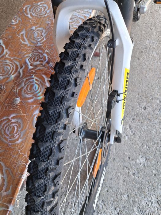 Vând bicicletă Merida  Mtts in stare bună de funcționare  cu roti  pe
