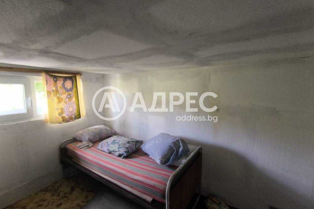 Продава се вила в местността "Арменски лозя"