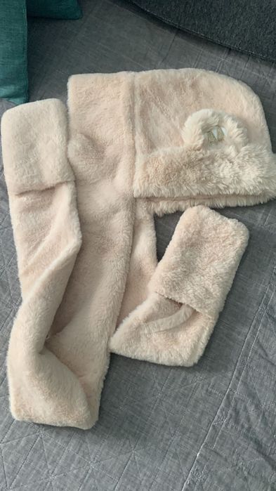 Шапкашарф тёплая