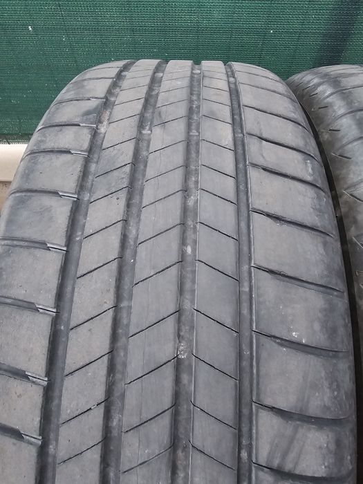 Bridgestone 235 55 R18