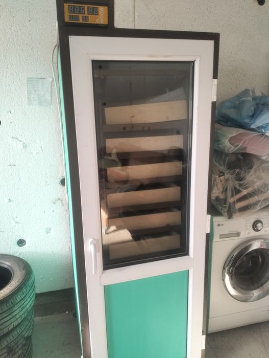 Продам инкубатор