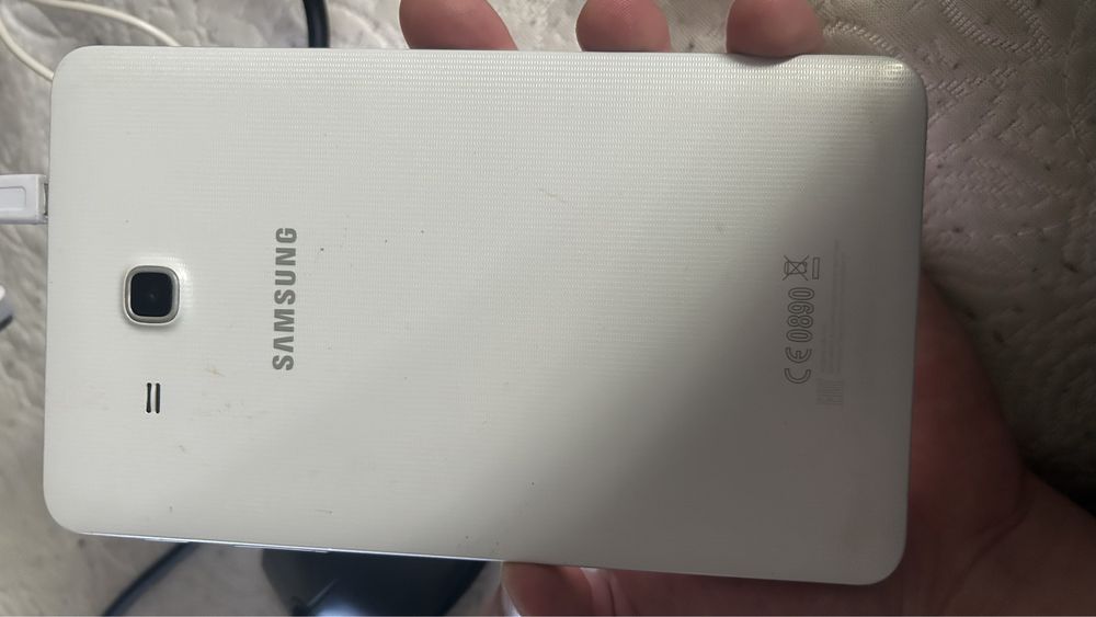 Продам Samsung Galaxy Tab A6