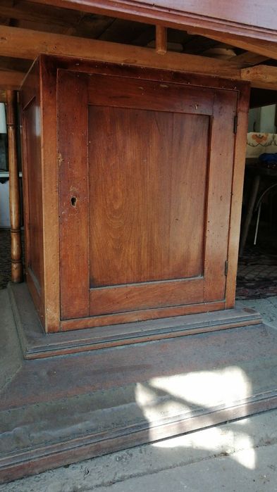 Маса масивно дърво