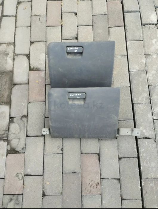 Mitsubishi carisma бардачок б/у оригинал