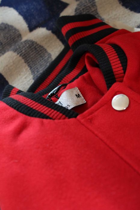 Суичър (бейзболен/ Letterman) с копчета