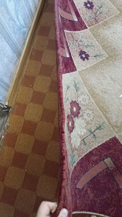 Продам ковёр шерстяной 5*3