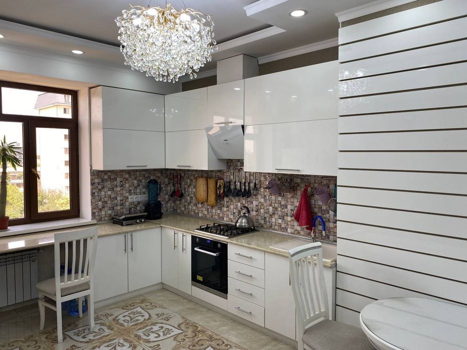 Продается 3х ком кв-ра в новостройке, ор-р: текстильная больница, 82м²