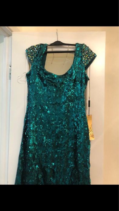 Продам шикарные вечерние платья