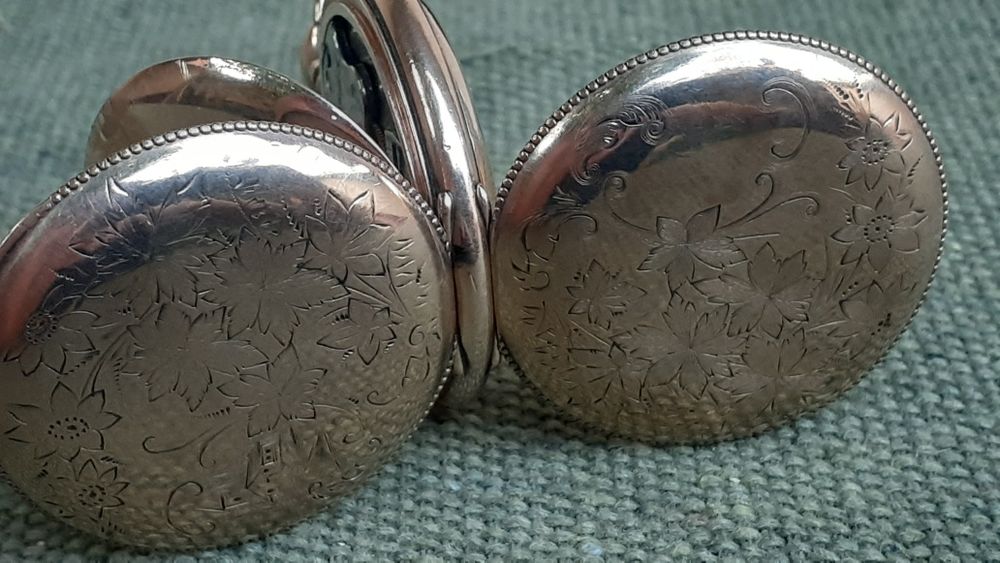 Часы антикварные позолоченные и серебряные