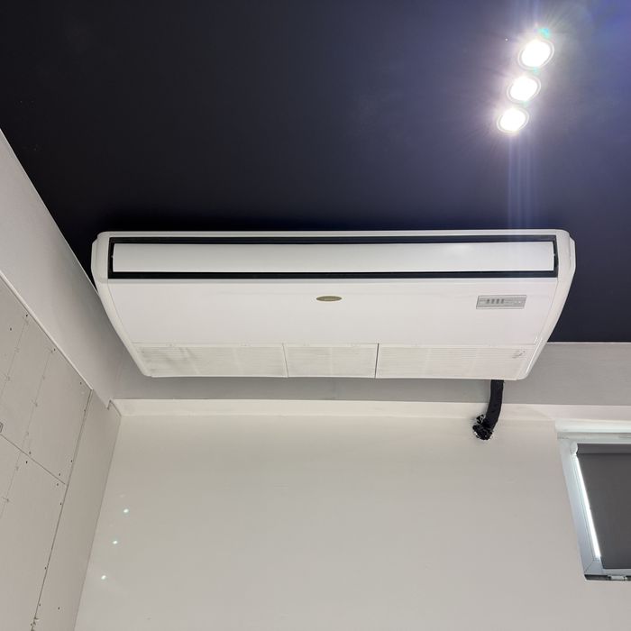 Напольно-патолочный кондиционер Midea