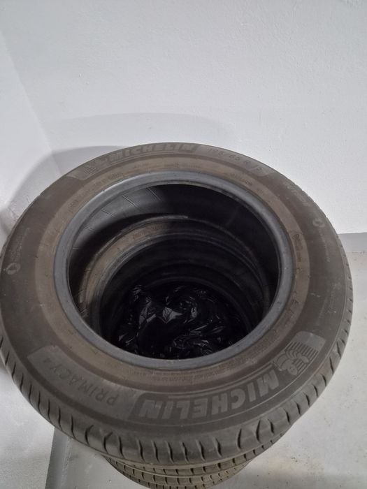 Set 4 anvelope vară Michelin Primacy 4 - 195/65 R15 91H 
​Descriere: