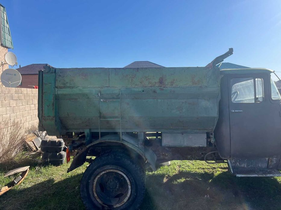 Зил на запчасти .