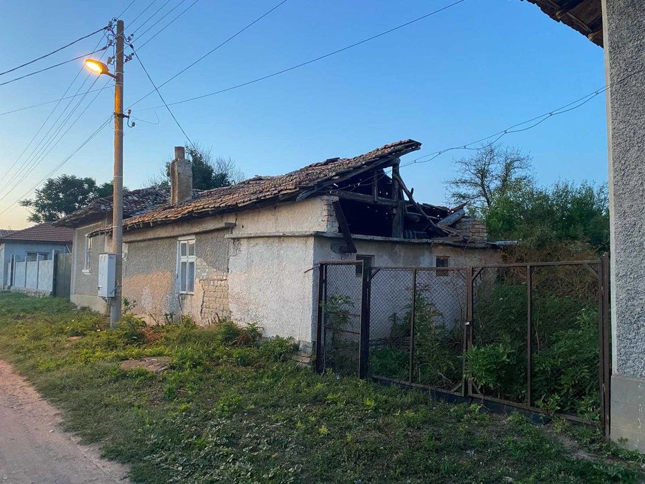 Едноетажна къща, с Драгановец