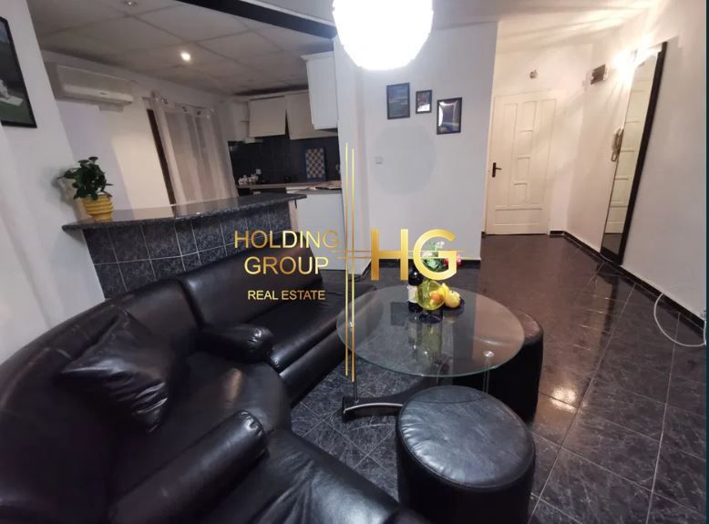 Продава се Тристаен апартамент в Варна, Гръцка махала - 85 кв.м за 2412 €/кв.м - Снимка #1