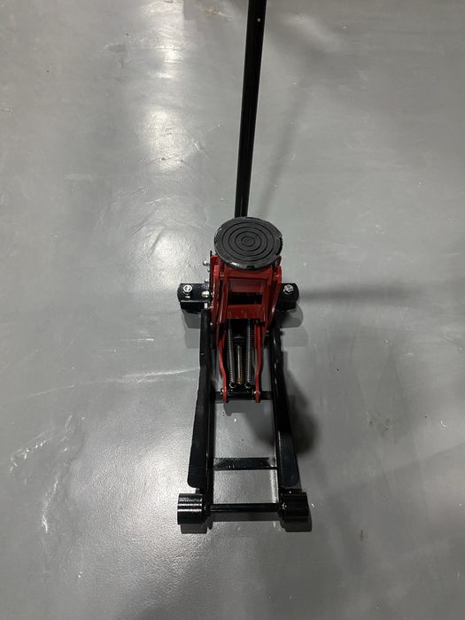 Домкрат 3тонна сервизлар учун