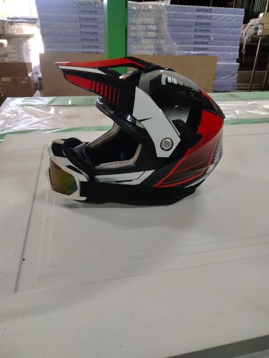 Продам шлем Hawk Moto