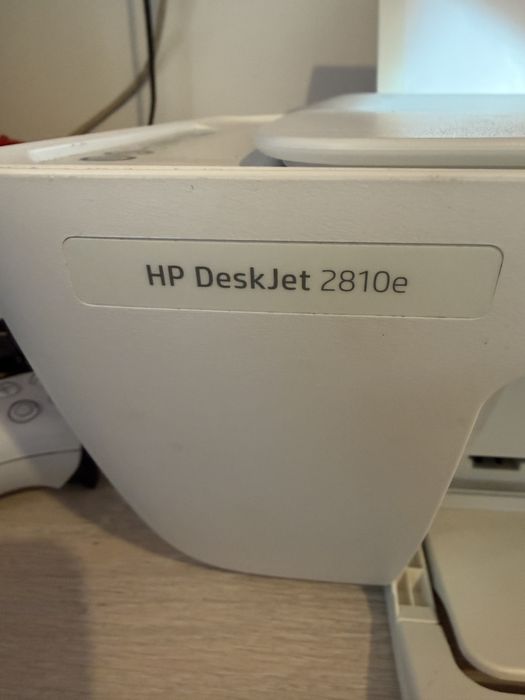 Imprimanta hp deskJet 2810e