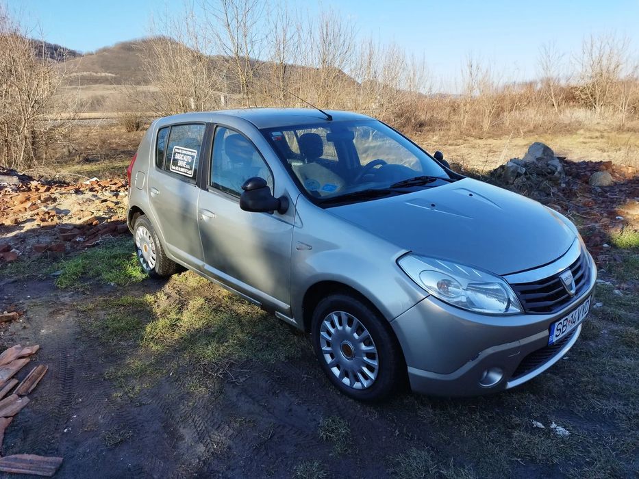 Dacia Sandero Dacia Sandero Benzina + GPL, perfectă pentru navetă