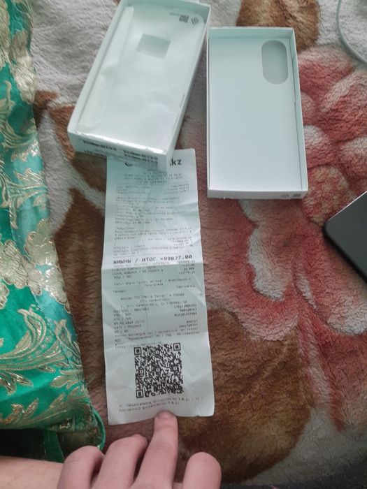 Самсунг а17 идеальном состояние