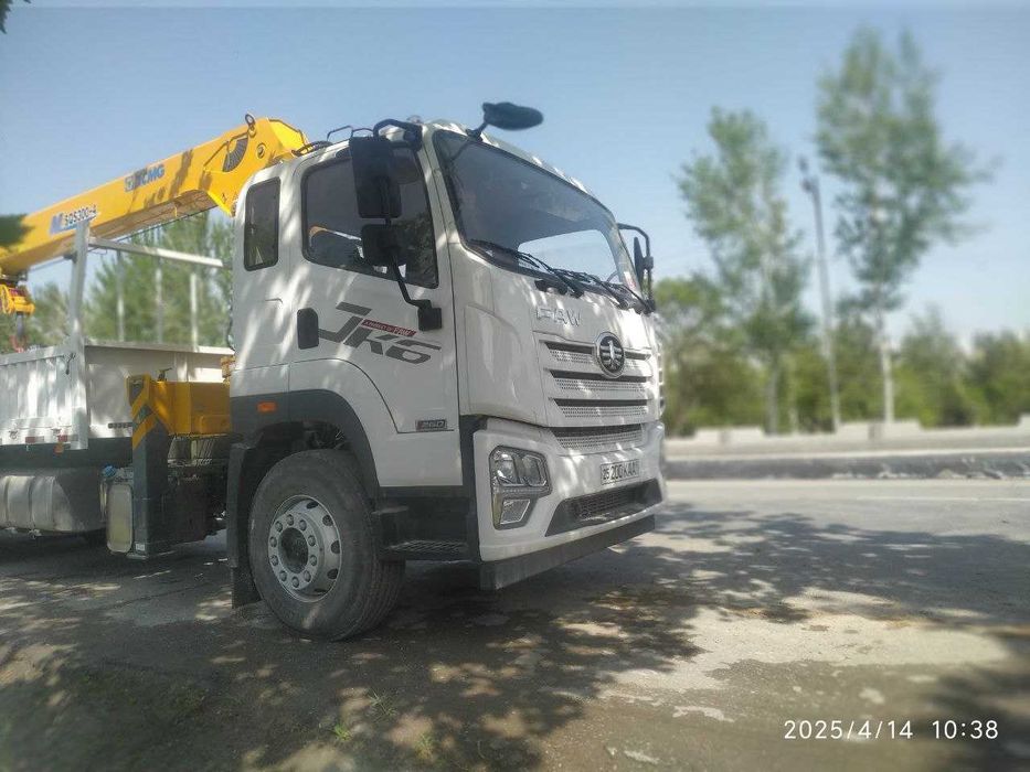 Avtokran(Monipulyator) sotiladi  (tel raqam opisanieda)