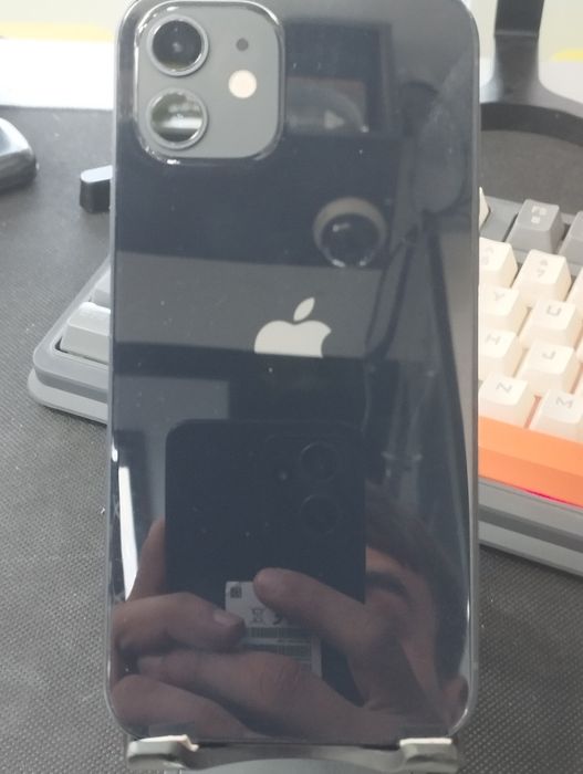 iPhone 12 продаётся срочно