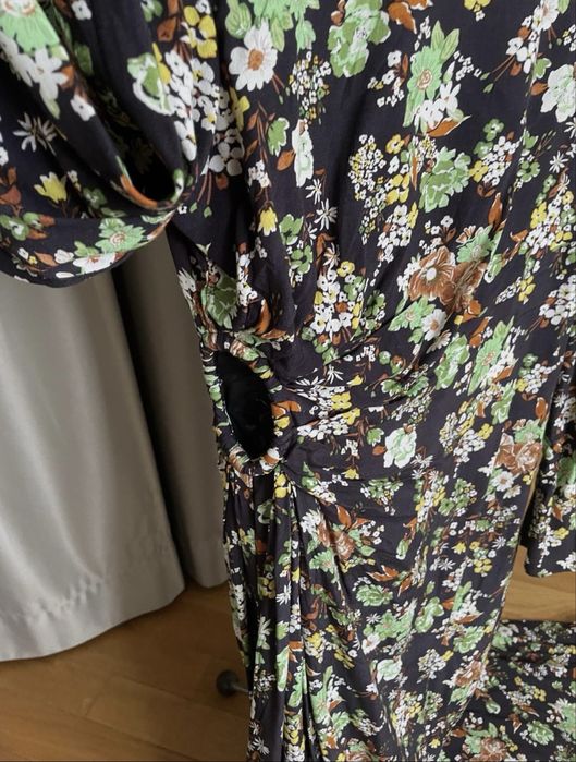 Платье от Манго