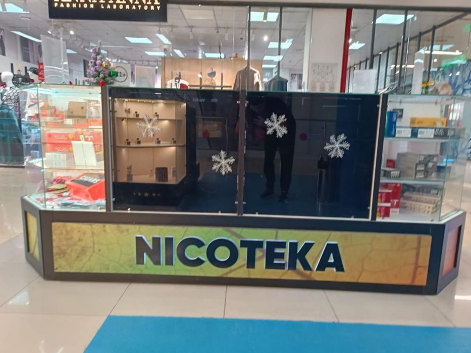 Островок витрина для ТРЦ