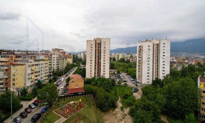 Двустаен апартамент под наем в кв. Витоша