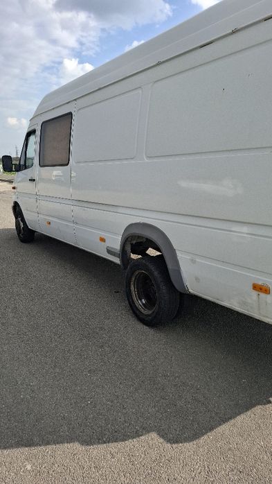 Vând Mercedes Sprinter 413