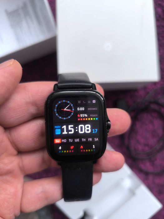 Продавам смарт часовник Amazfit GTS 2