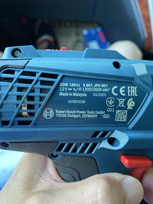 Винтоверт Bosch 120 li новый