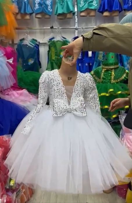 Платье для девочек новогодние, поаздничные