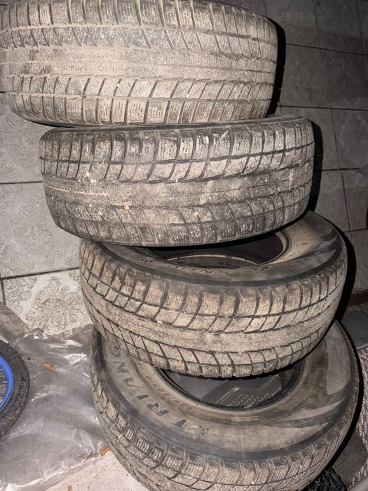 Продам зимнюю резину