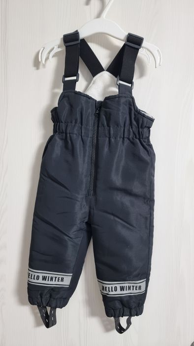 Geacă Mickey Mouse și pantaloni de zăpadă