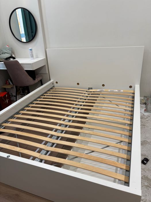 Продам срочно Кровать Ikea