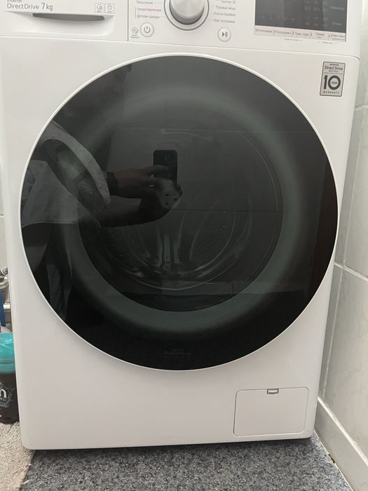 Продам стиральную машину LG