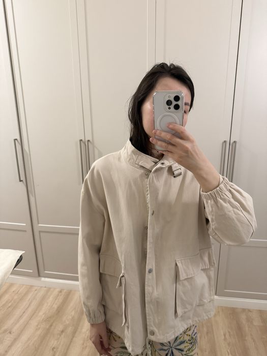 Куртка ветровка женская