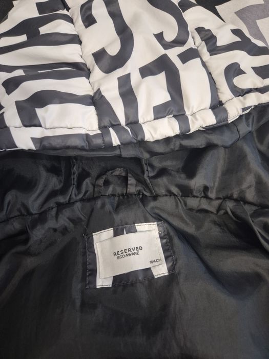 Vesta groasa Reserved pentru baieti marimea 164