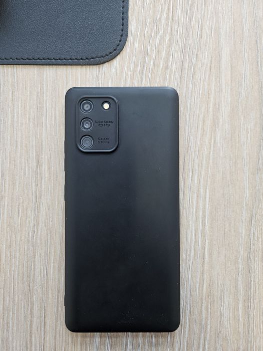 Смартфон Galaxy s10 lite