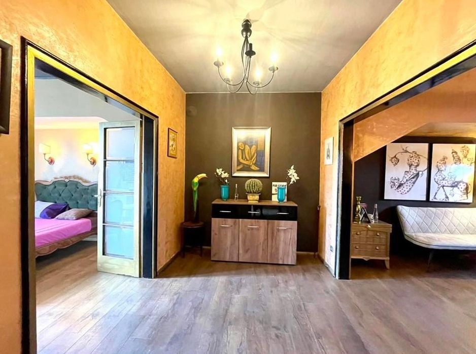 Продава се Тристаен апартамент в София, Център - 74 кв.м за 3717 €/кв.м - Снимка #6