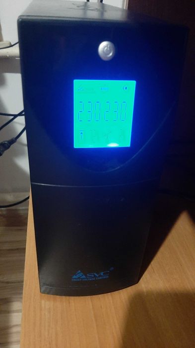 Бесперебойник SVC V-1500 LCD usb