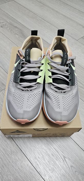 Adidasi NIKE ZOOMX Zegama Trail2