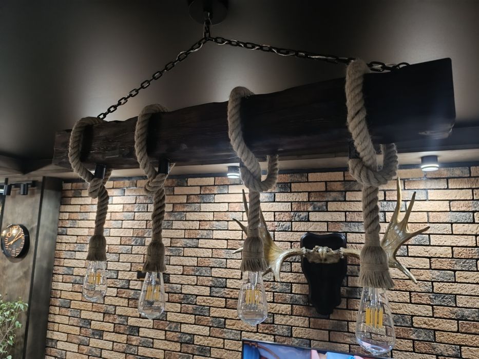 Люстры из дерева